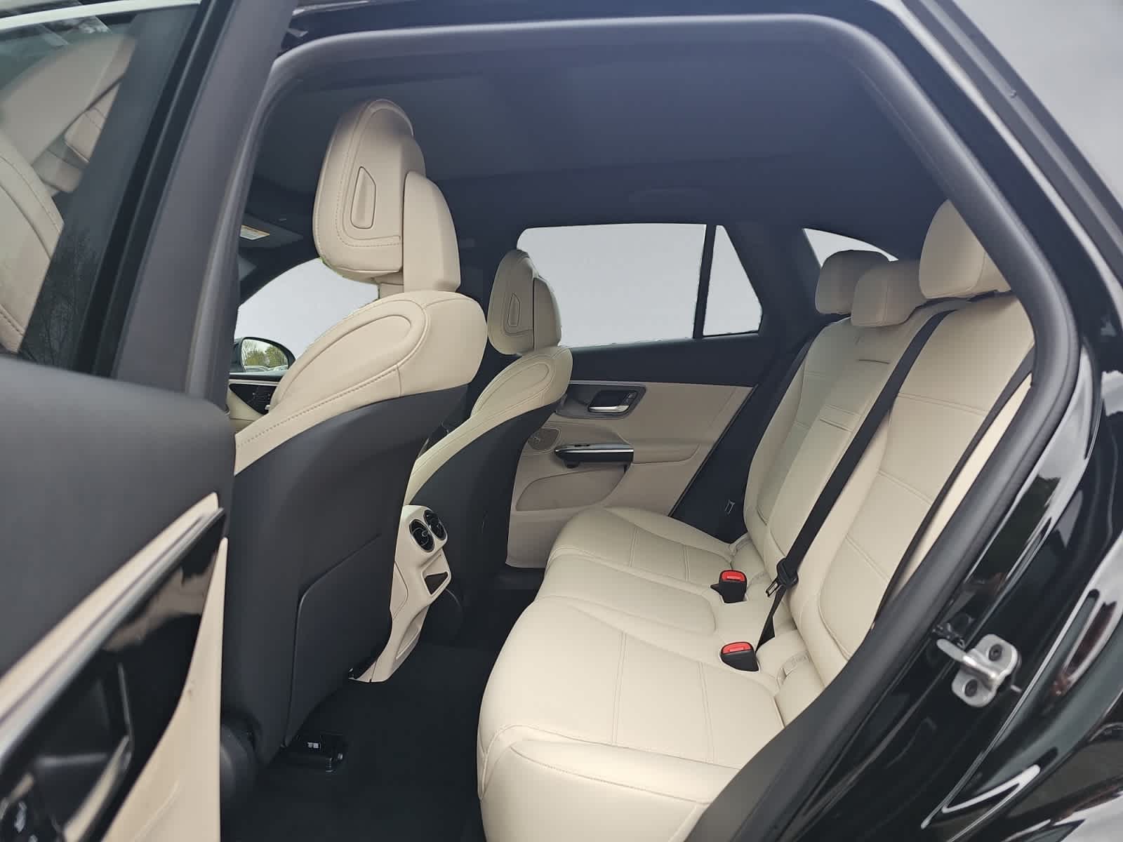 new 2026 Mercedes-Benz GLC 300 car