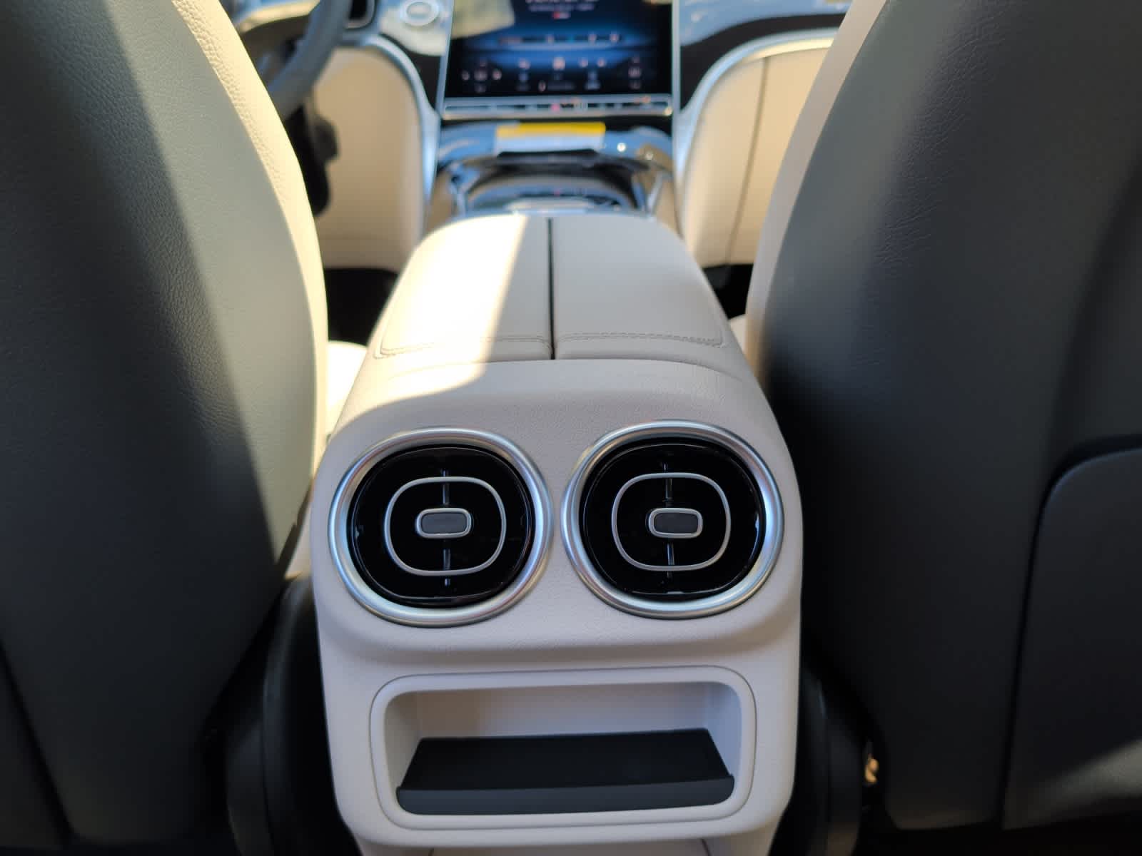 new 2026 Mercedes-Benz GLC 300 car