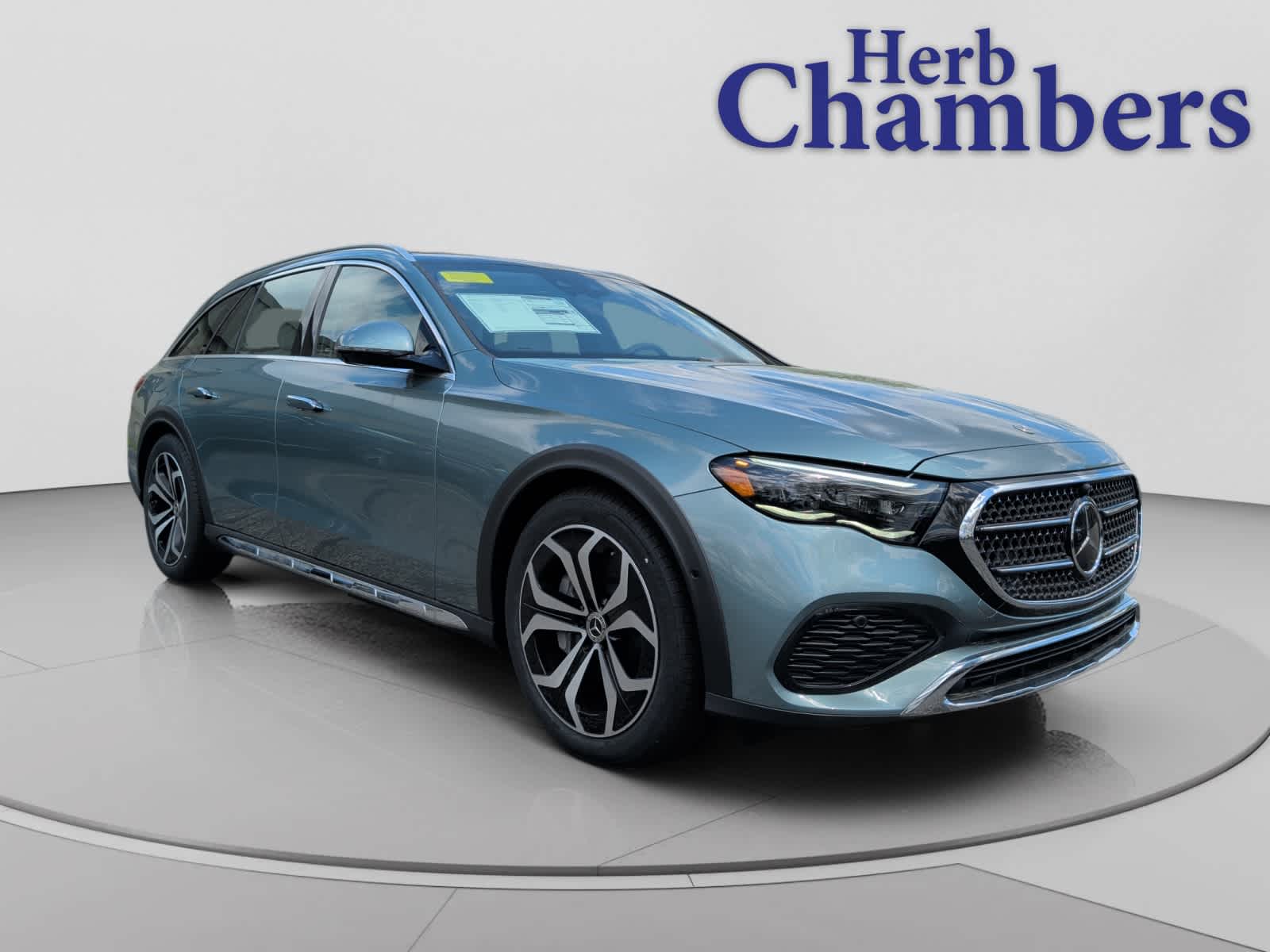 2026 Mercedes-Benz E-Class E450 4MATIC All-Terrain's photo