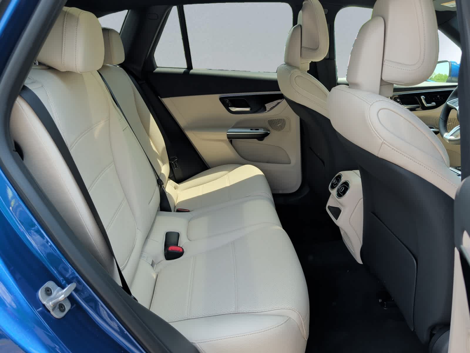 new 2026 Mercedes-Benz GLC 300 car