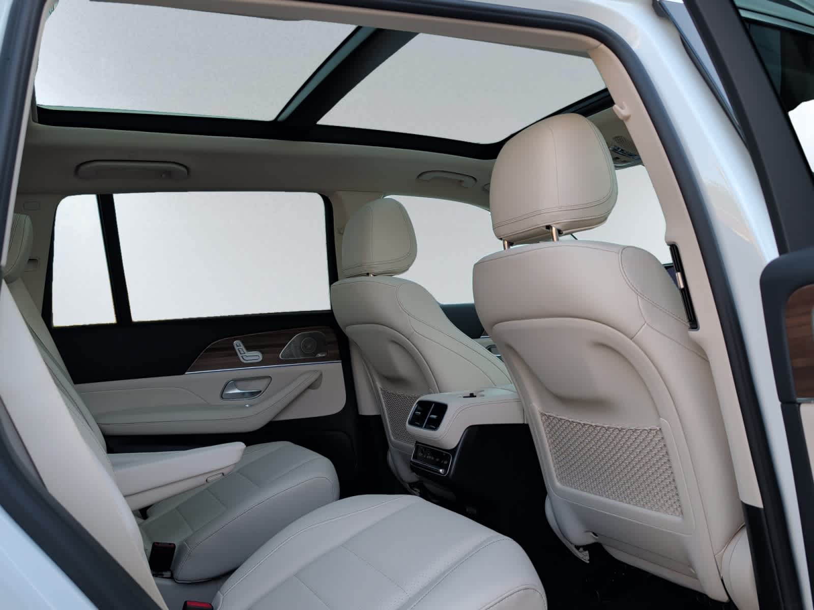 new 2026 Mercedes-Benz GLS 450 car