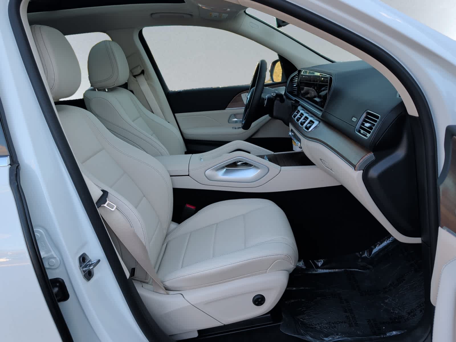 new 2026 Mercedes-Benz GLS 450 car