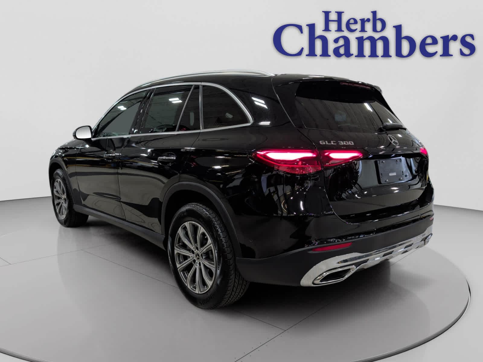 used 2025 Mercedes-Benz GLC 300 car, priced at $47,998