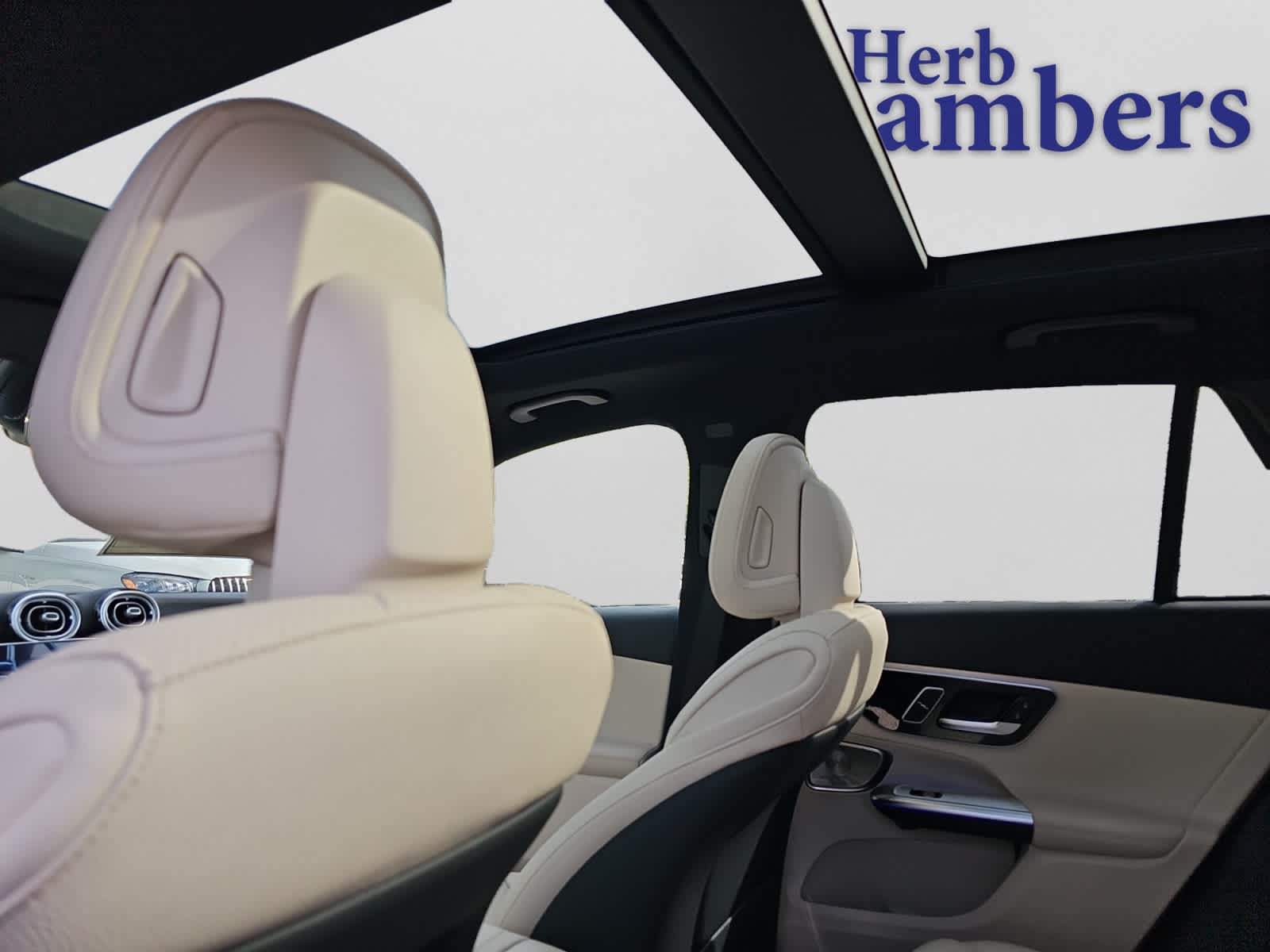 new 2026 Mercedes-Benz GLC 300 car