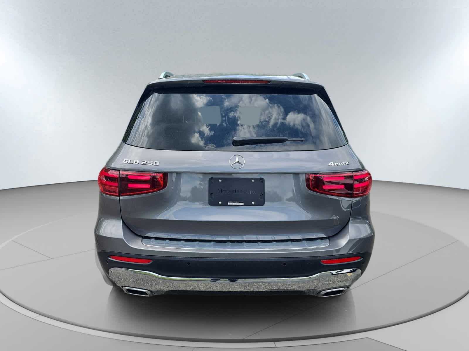 new 2026 Mercedes-Benz GLB 250 car