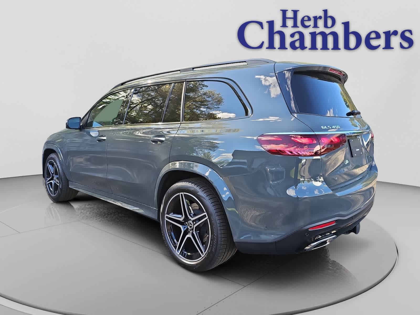 new 2026 Mercedes-Benz GLS 450 car