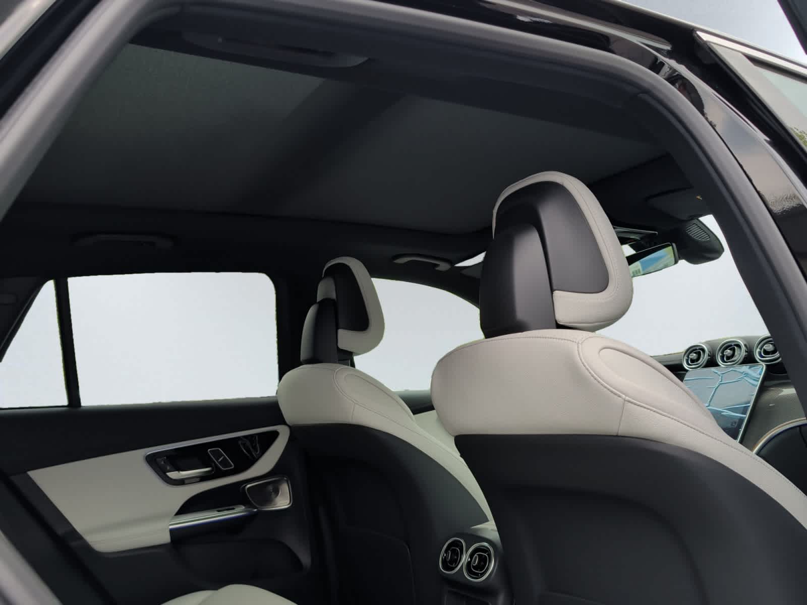 new 2026 Mercedes-Benz GLC 300 car