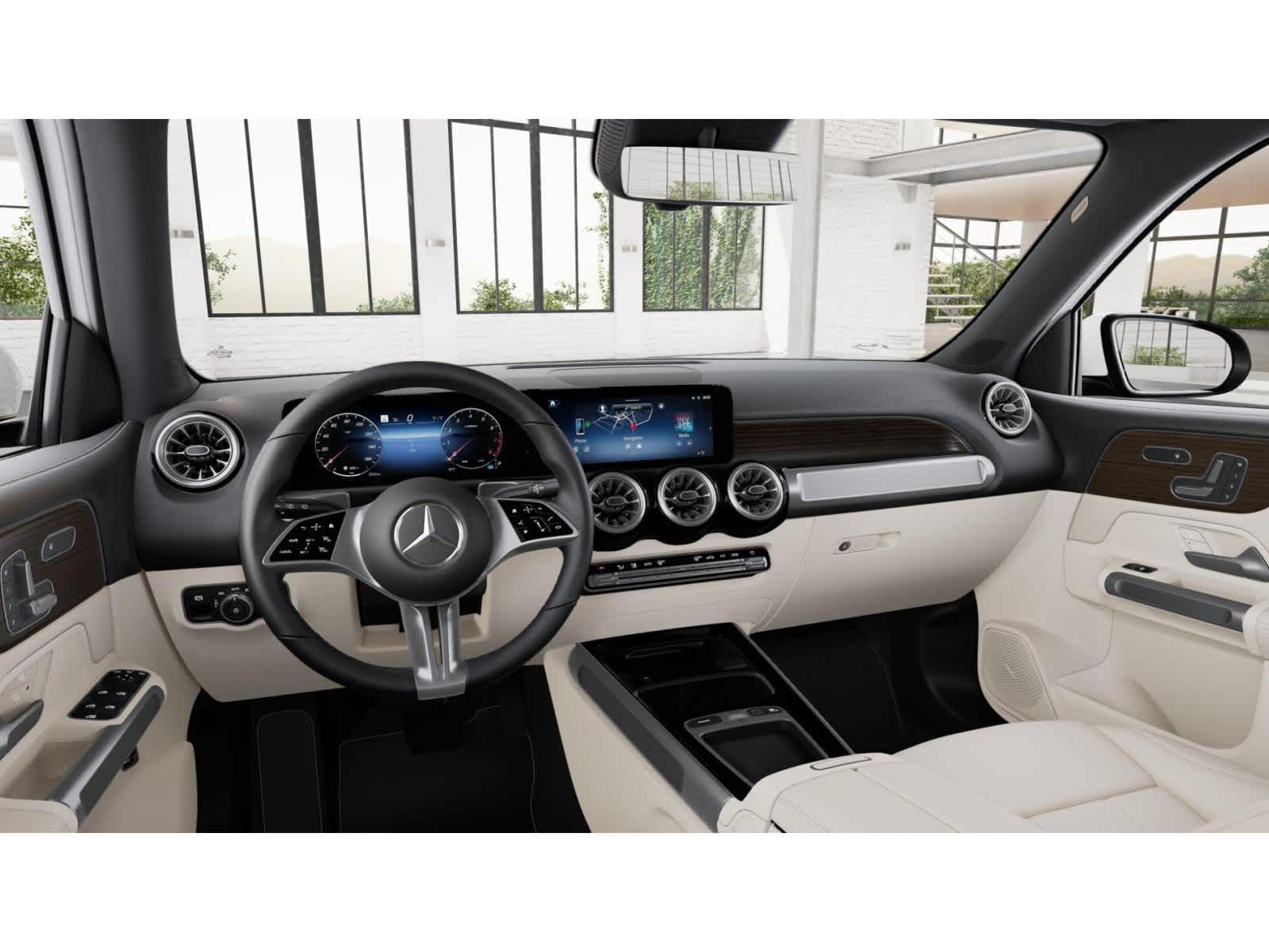 2026 Mercedes Benz GLB 250 4MATIC photo 2