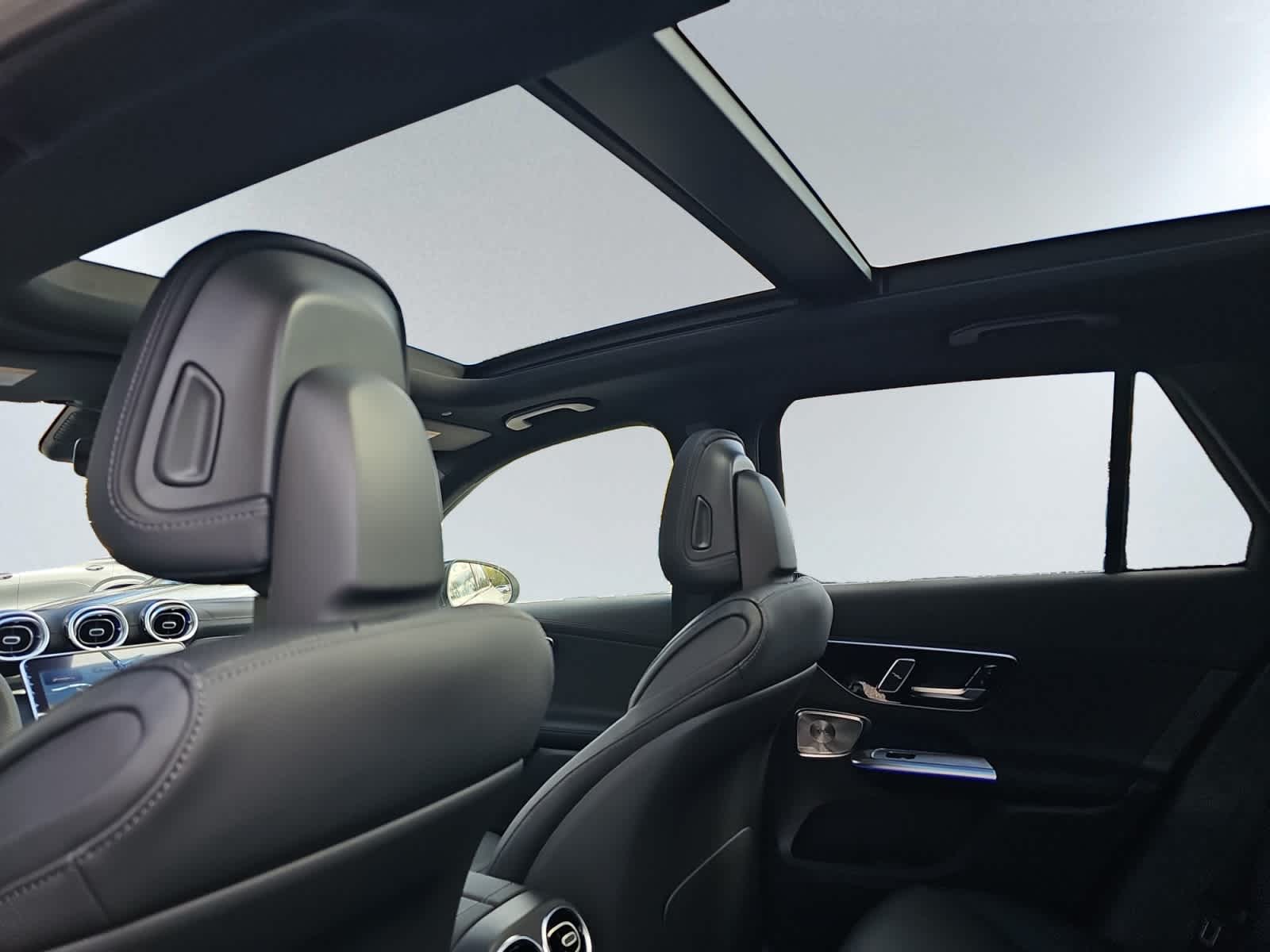 new 2026 Mercedes-Benz GLC 300 car