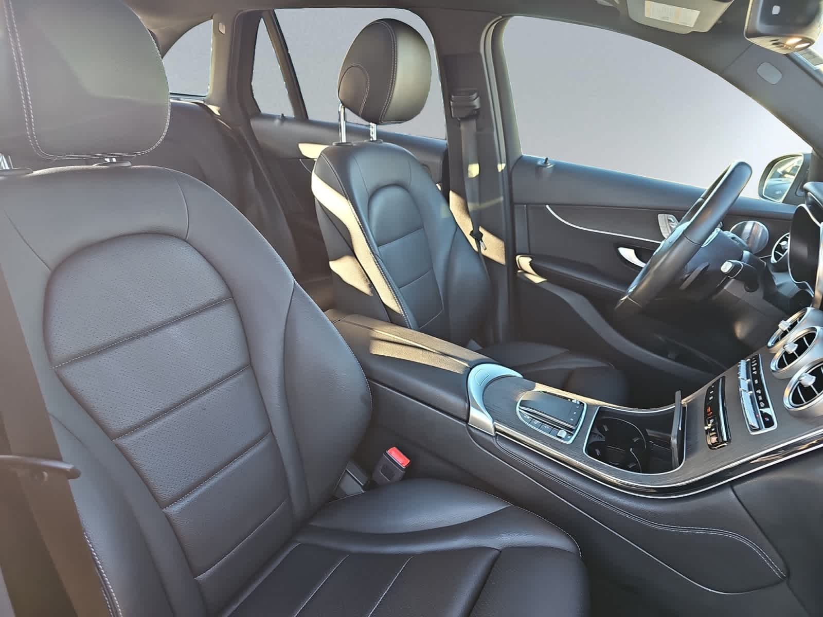 used 2020 Mercedes-Benz GLC 300 car, priced at $18,988