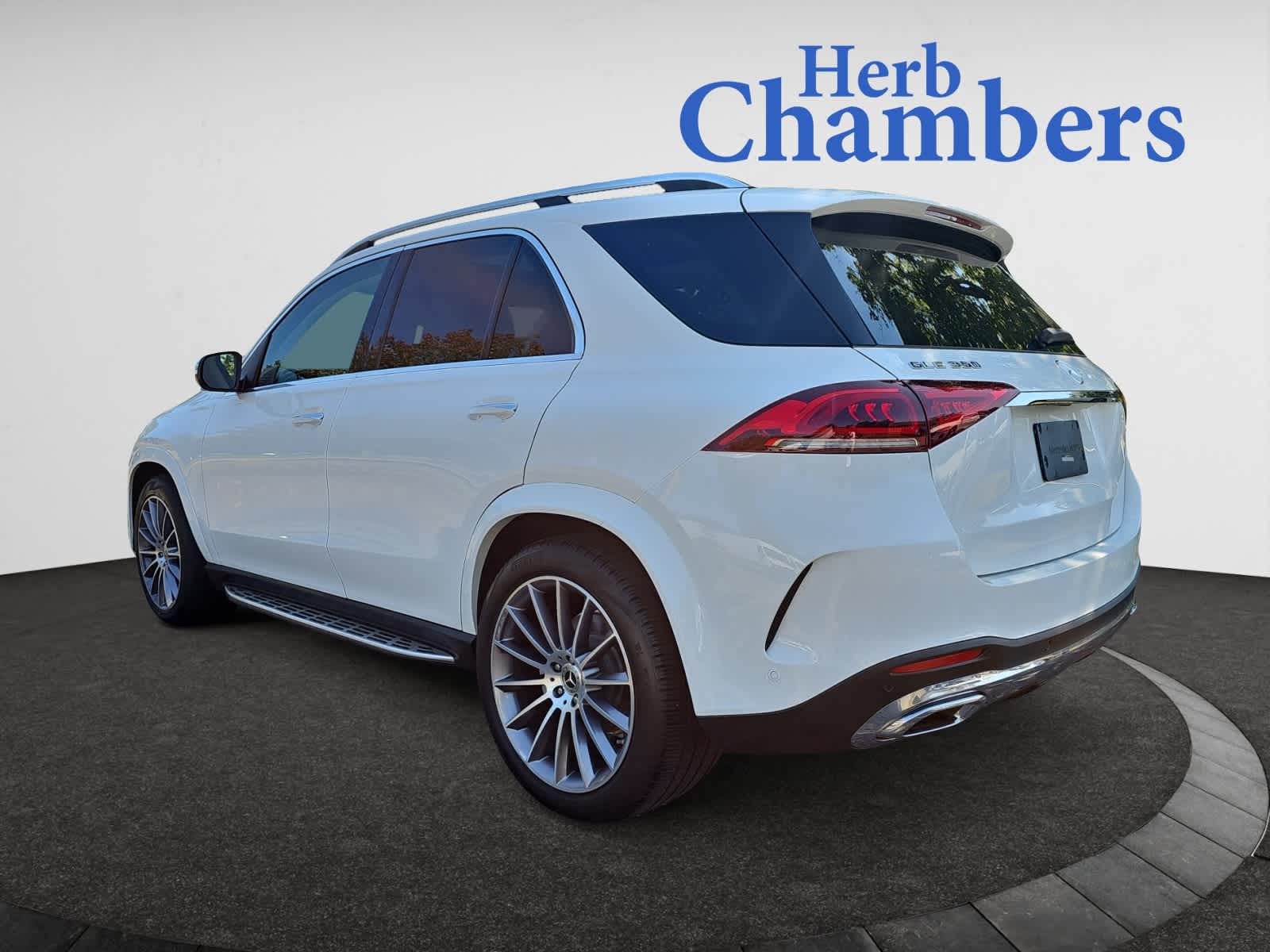 2022 Mercedes Benz GLE 350 4MATIC photo 3