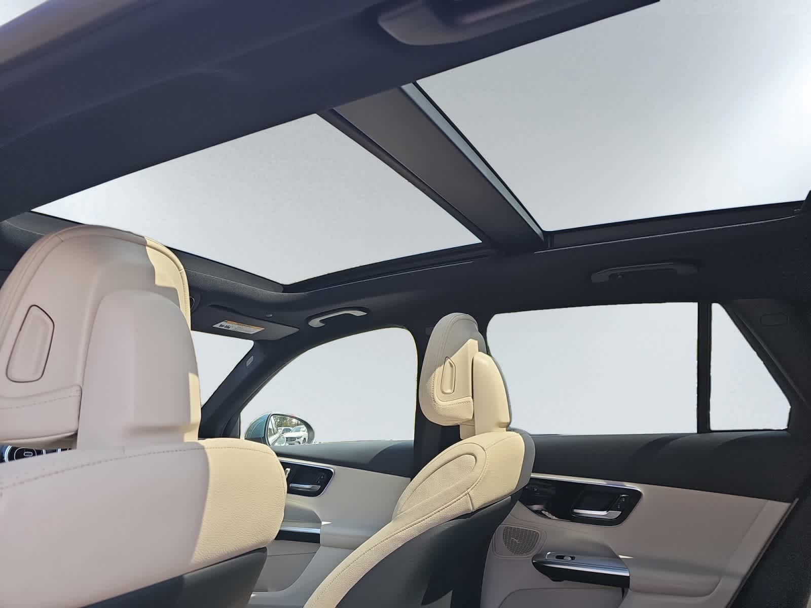 new 2026 Mercedes-Benz GLC 300 car