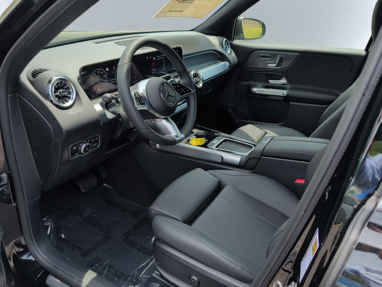 new 2026 Mercedes-Benz GLB 250 car