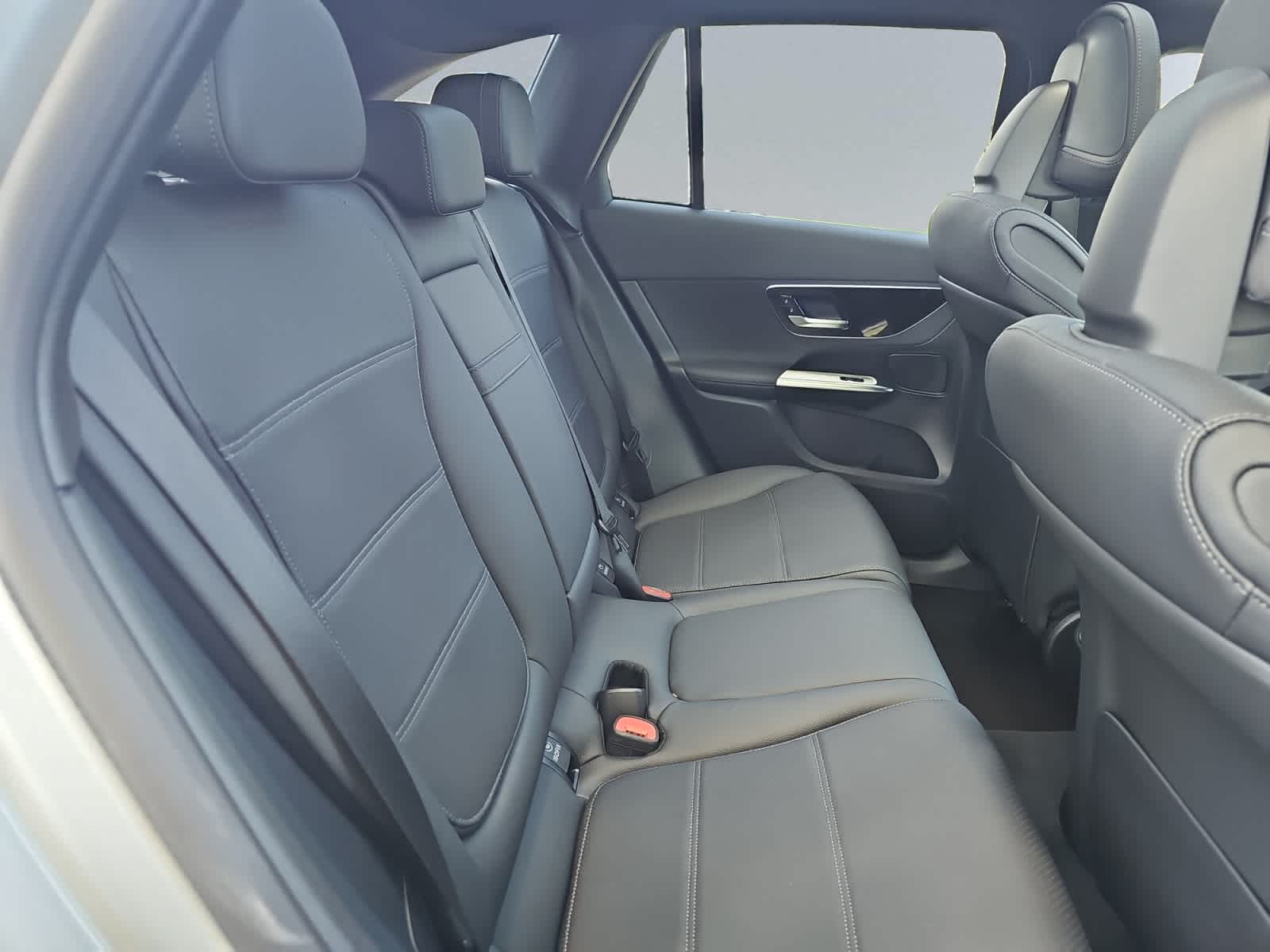 new 2026 Mercedes-Benz GLC 300 car