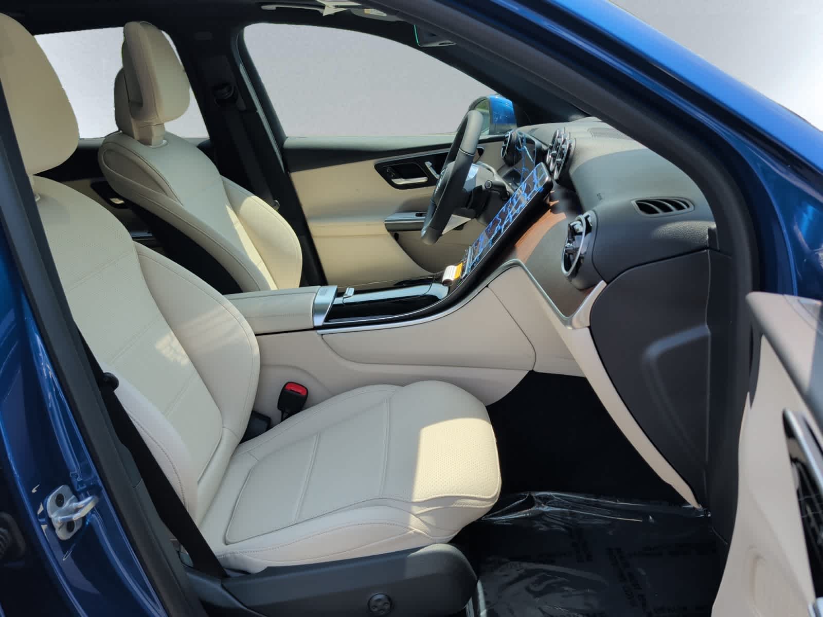 new 2026 Mercedes-Benz GLC 300 car