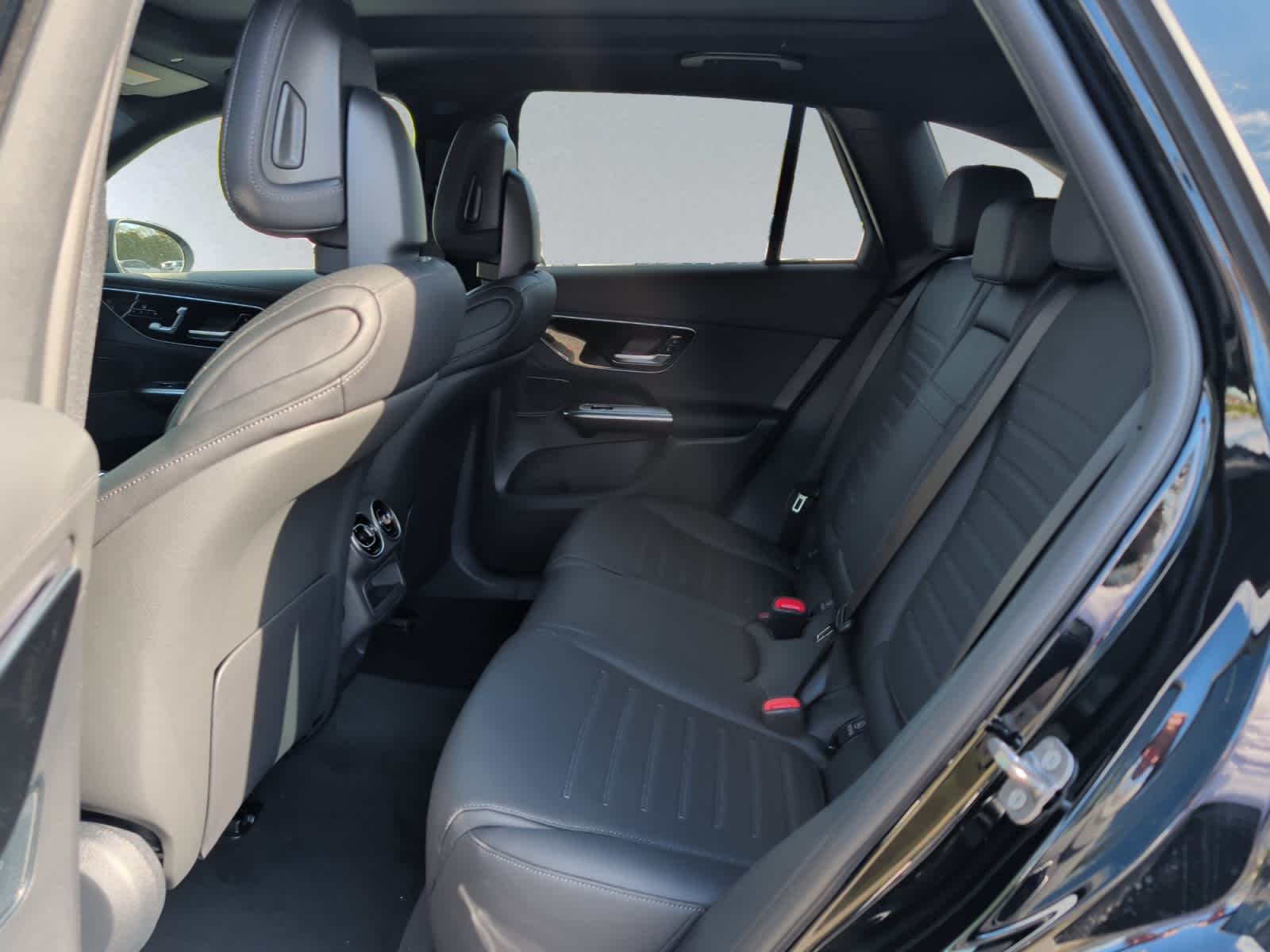 new 2026 Mercedes-Benz GLC 300 car