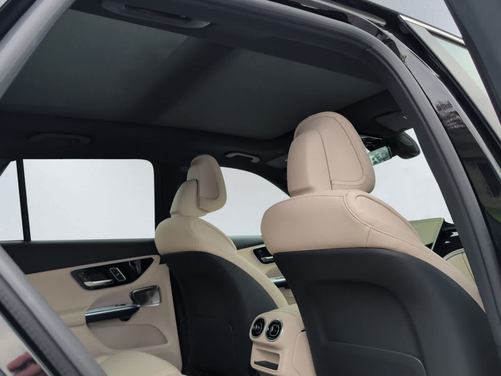 new 2026 Mercedes-Benz GLC 300 car