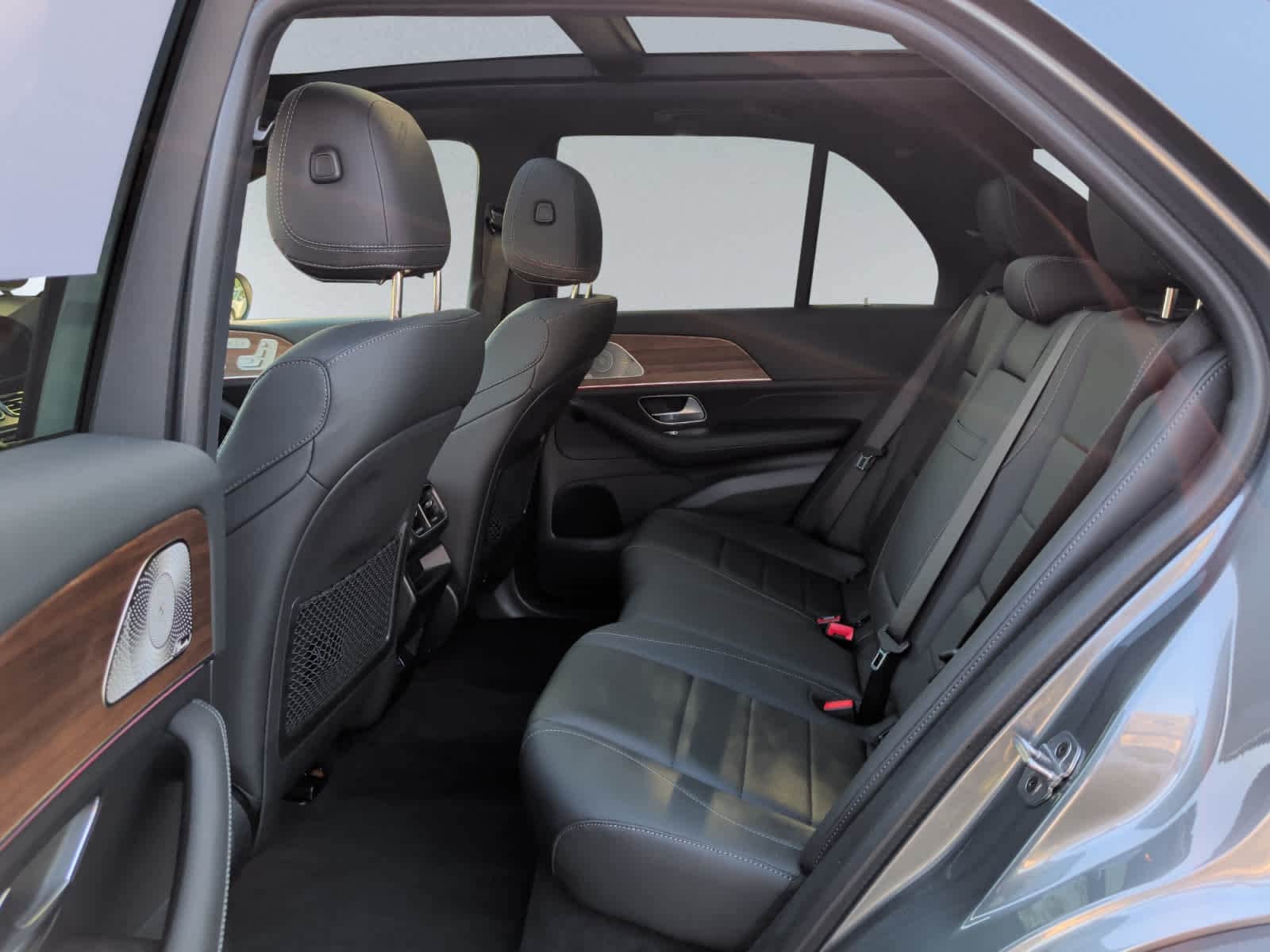 used 2026 Mercedes-Benz GLE 350 car, priced at $59,998