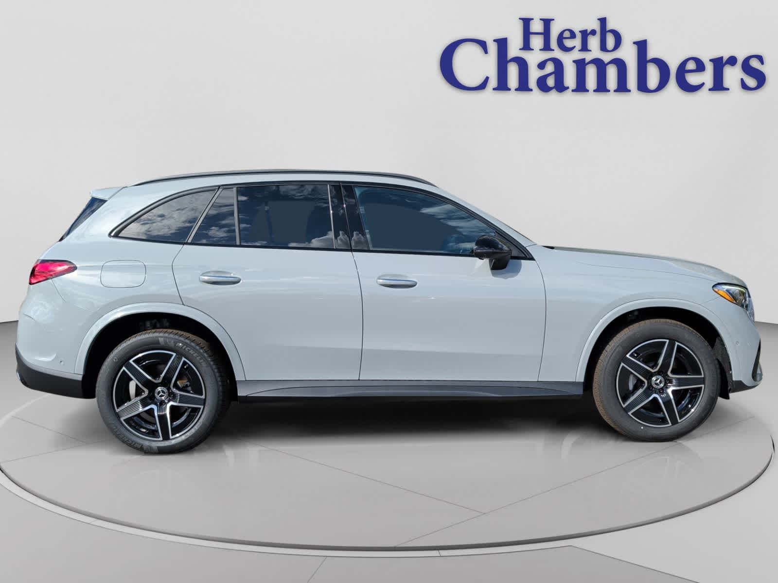 new 2026 Mercedes-Benz GLC 300 car