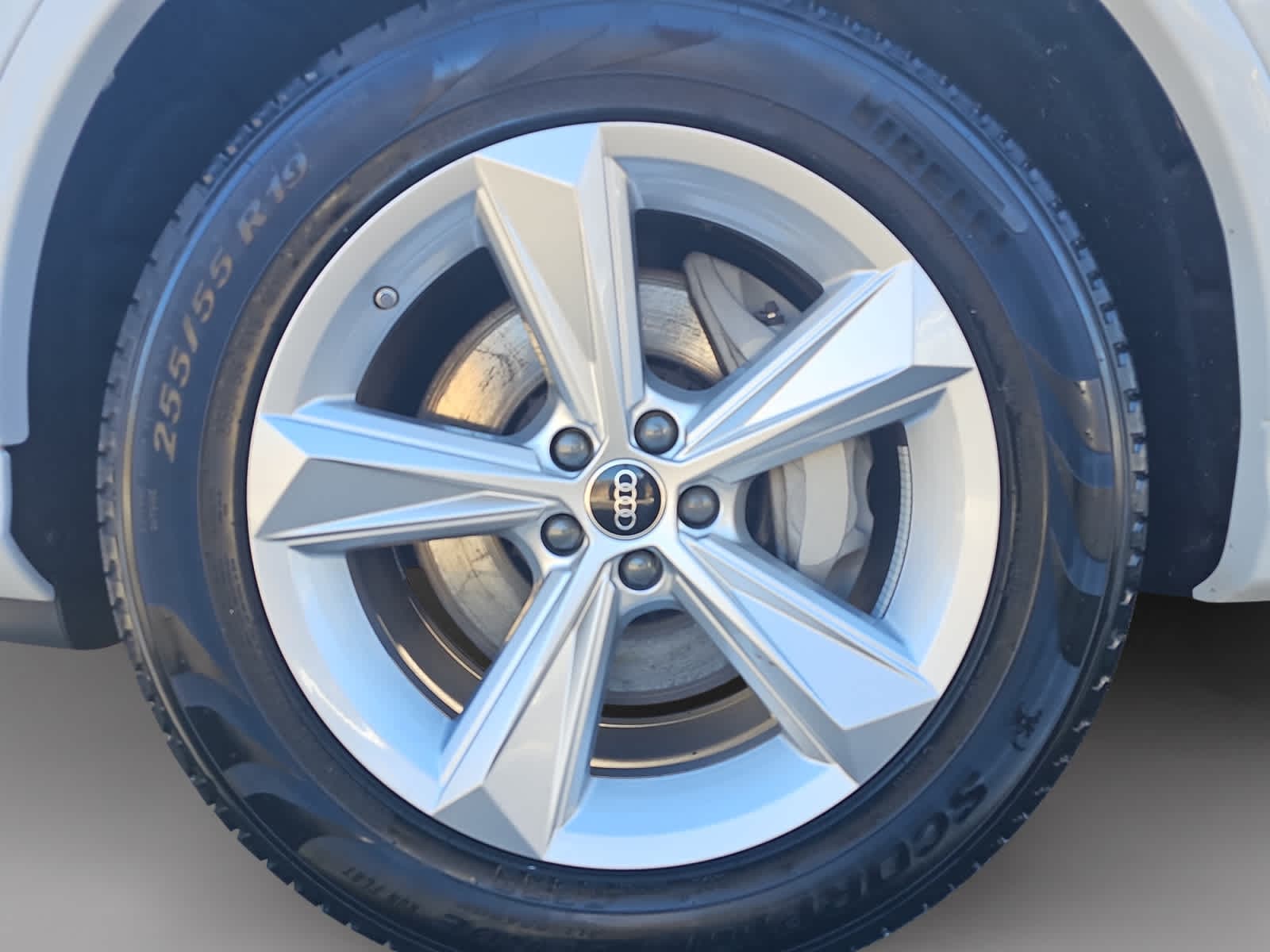 used 2024 Audi Q7 car, priced at $38,498