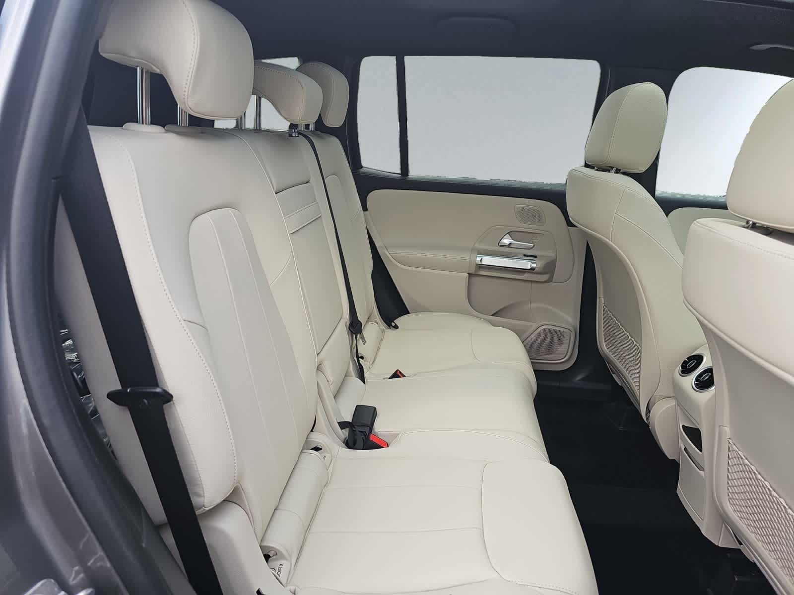 new 2026 Mercedes-Benz GLB 250 car