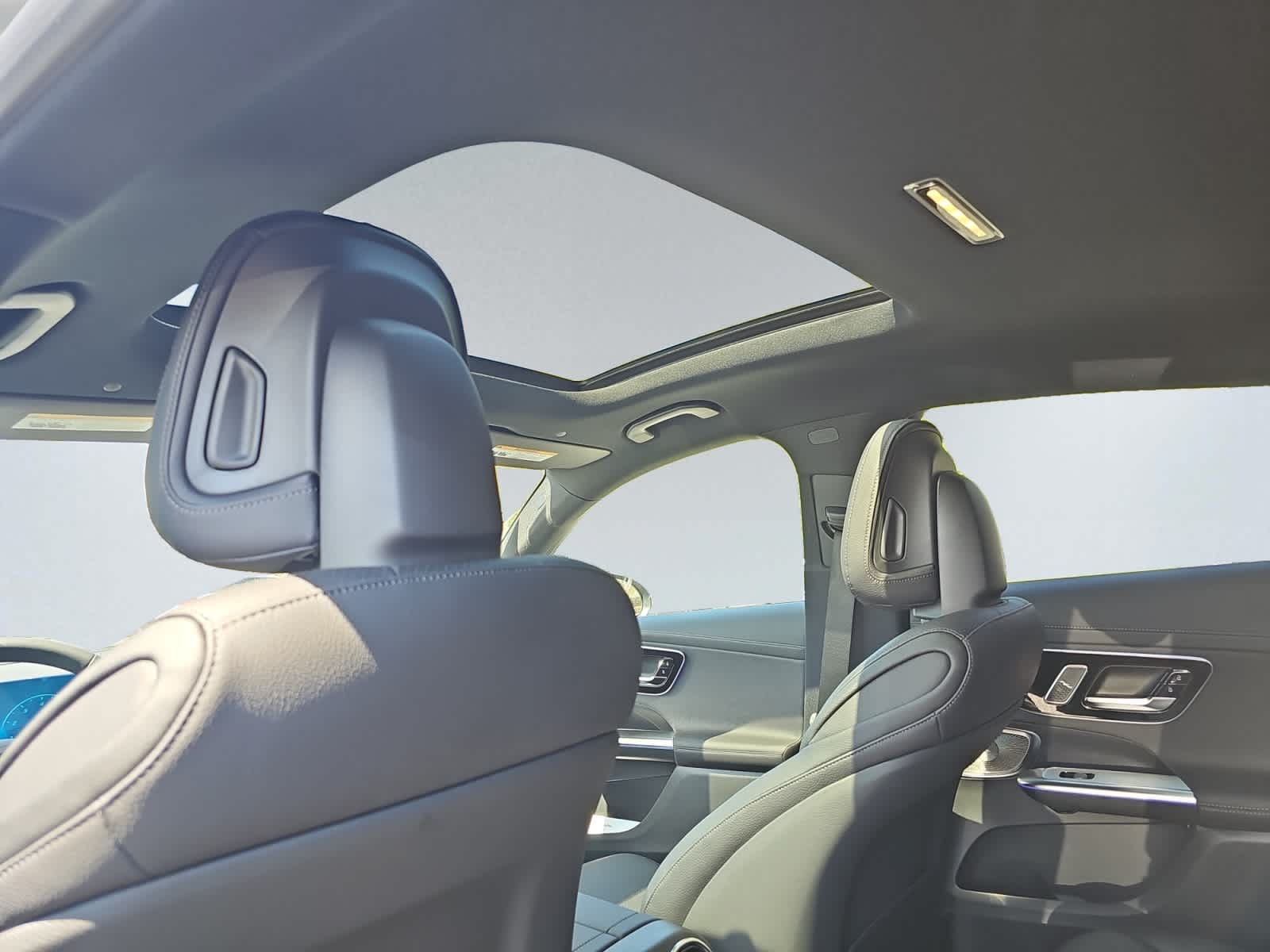 new 2026 Mercedes-Benz GLC 300 car