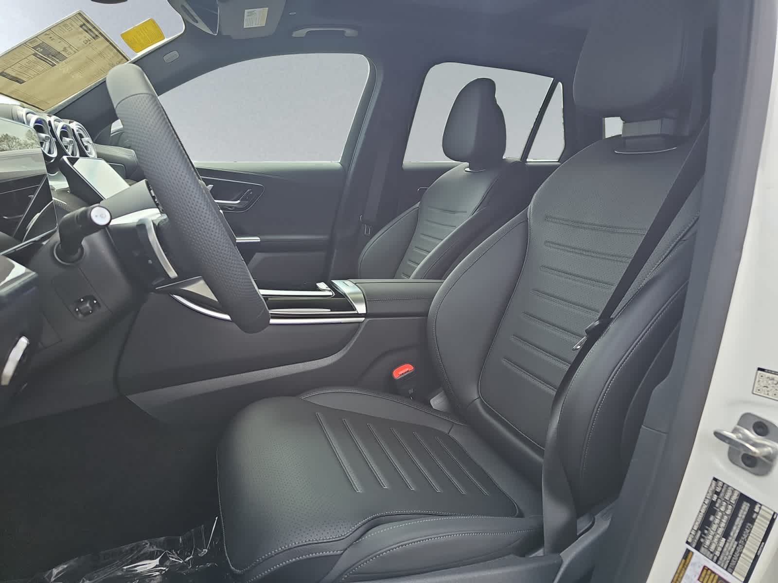 new 2026 Mercedes-Benz GLC 300 car