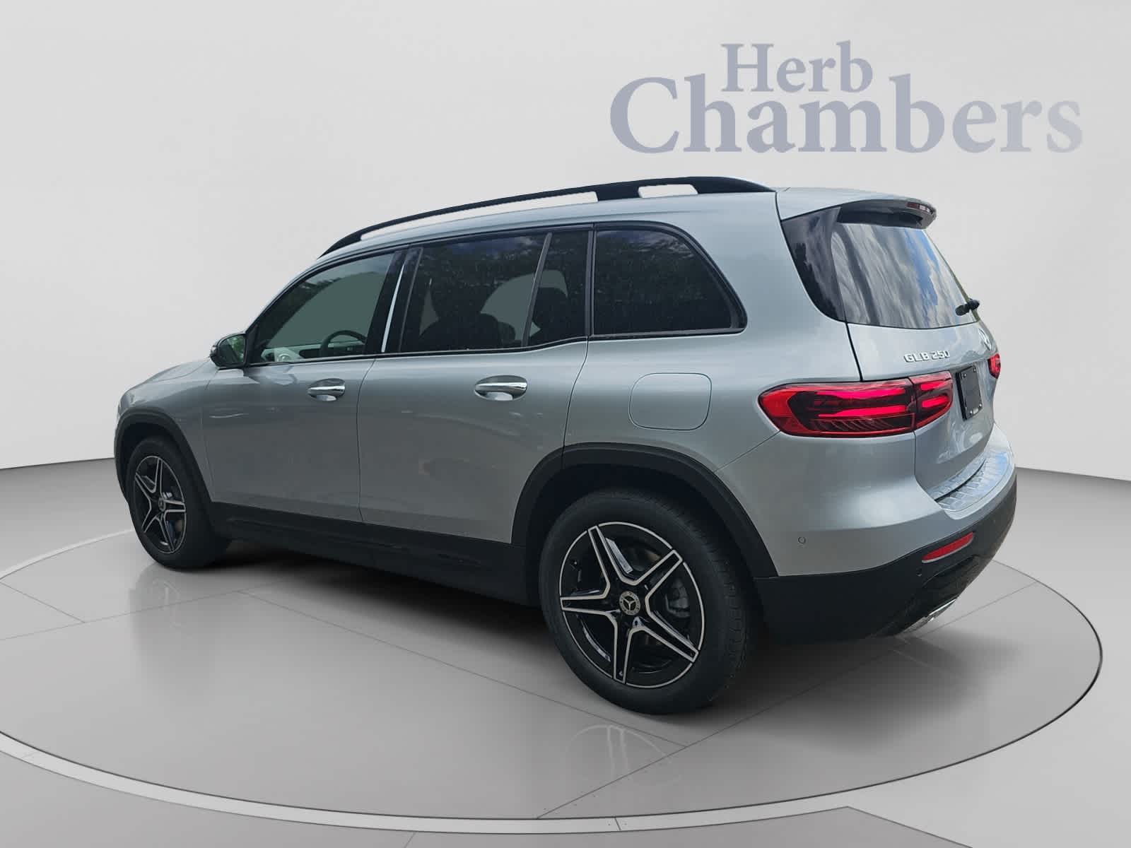 New 2026 Mercedes-Benz GLB 250 4MATIC SUV