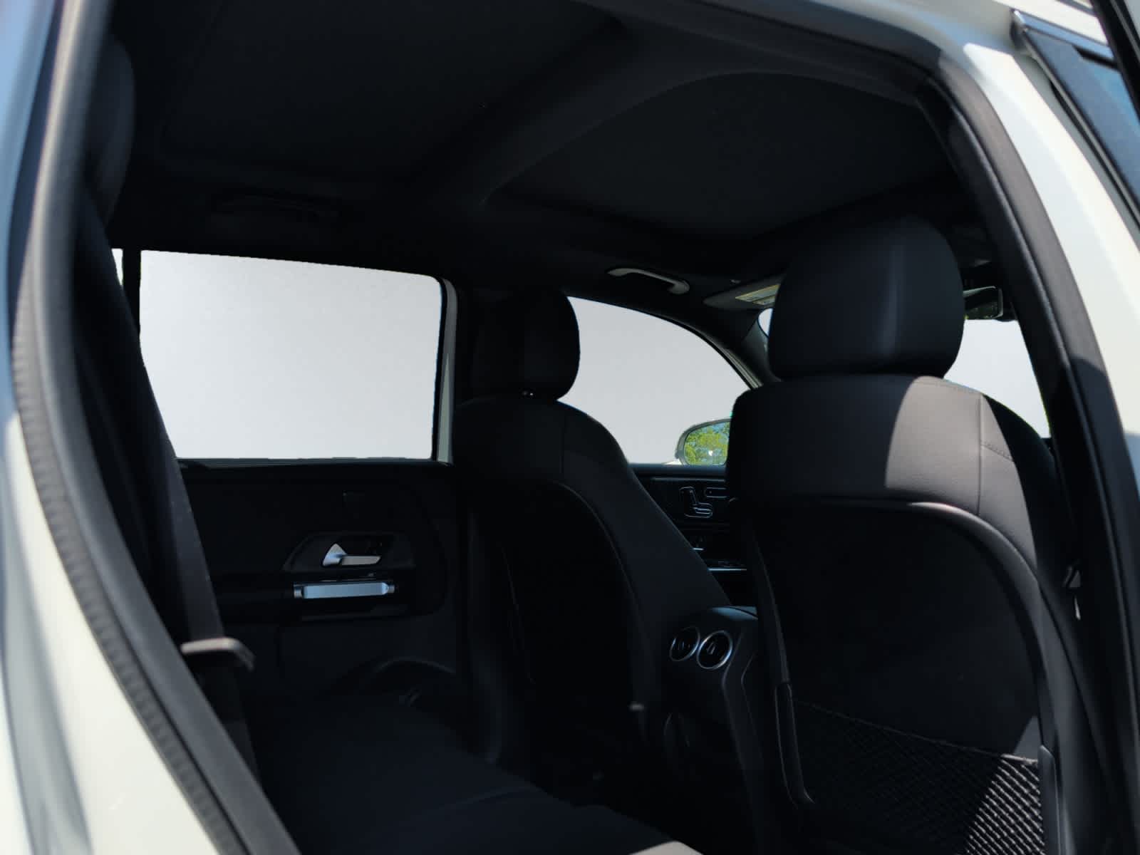 new 2026 Mercedes-Benz GLB 250 car