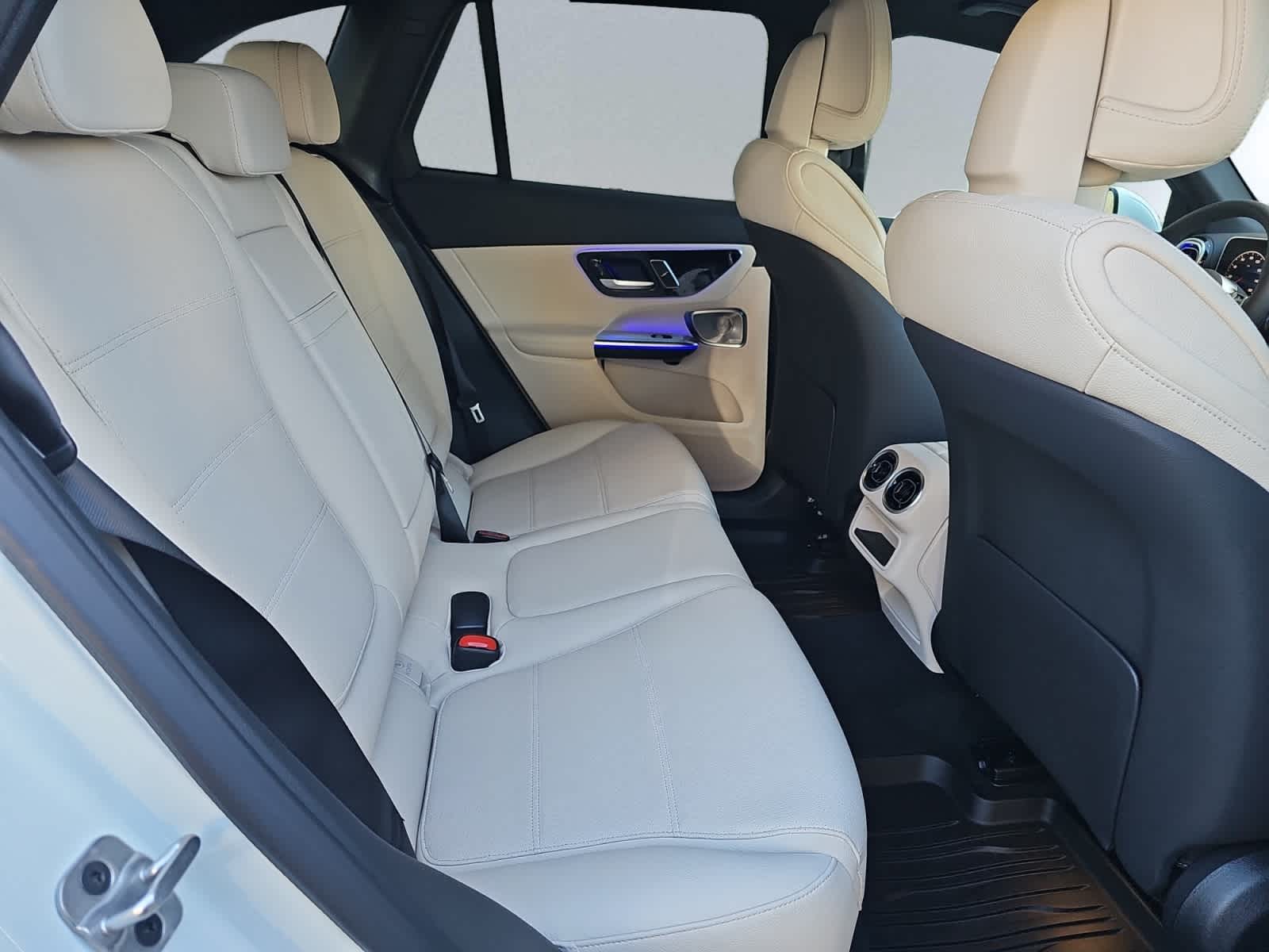 new 2026 Mercedes-Benz GLC 300 car