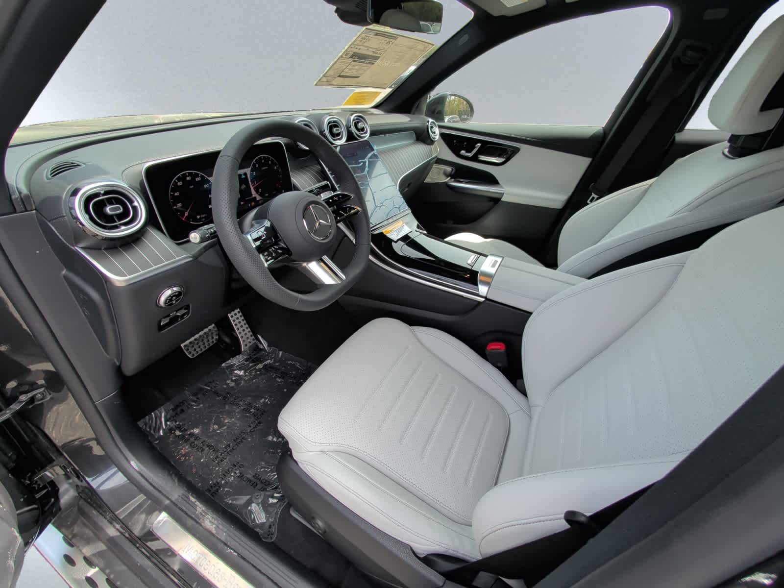 new 2026 Mercedes-Benz GLC 300 car