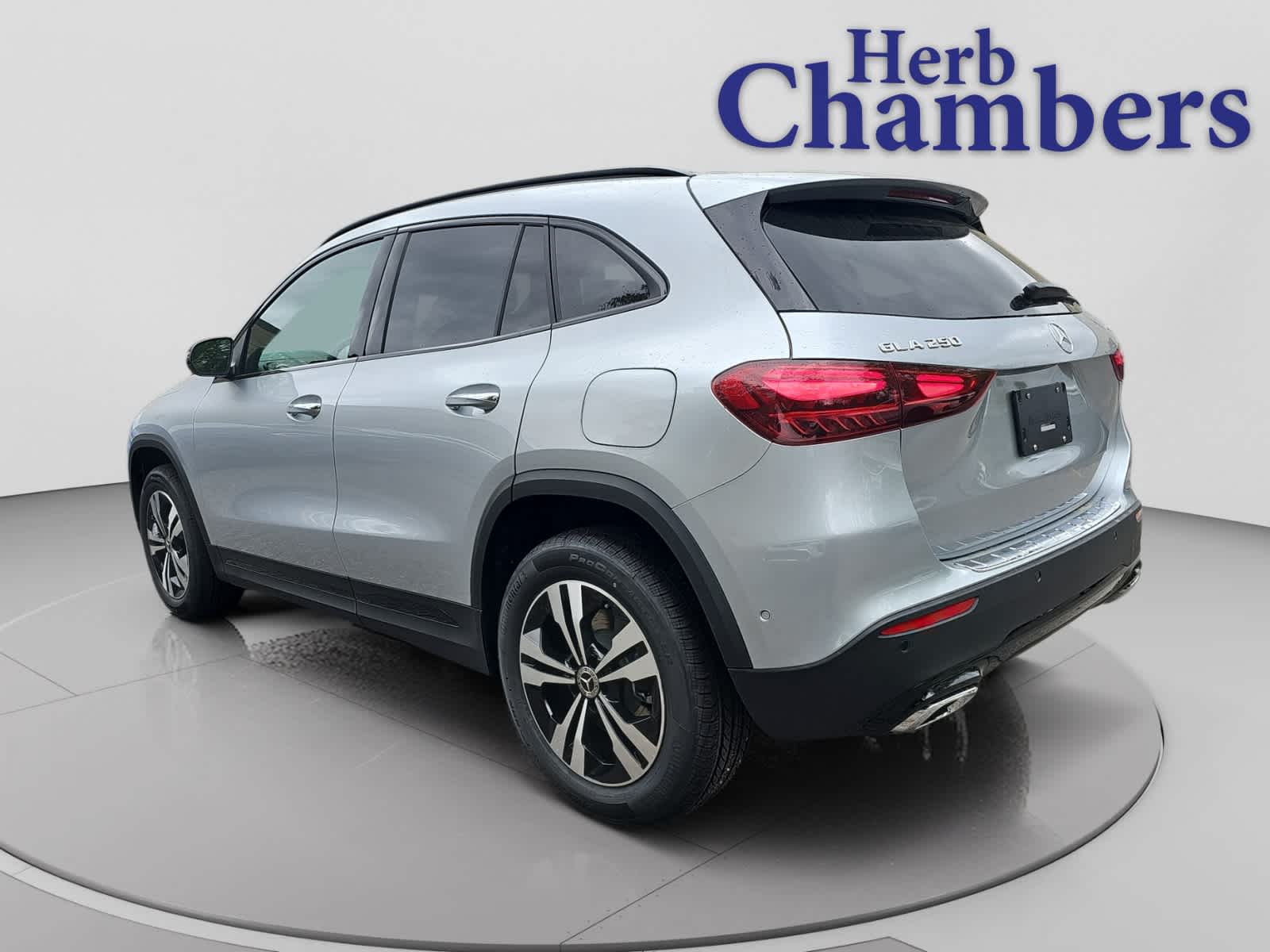 new 2026 Mercedes-Benz GLA 250 car
