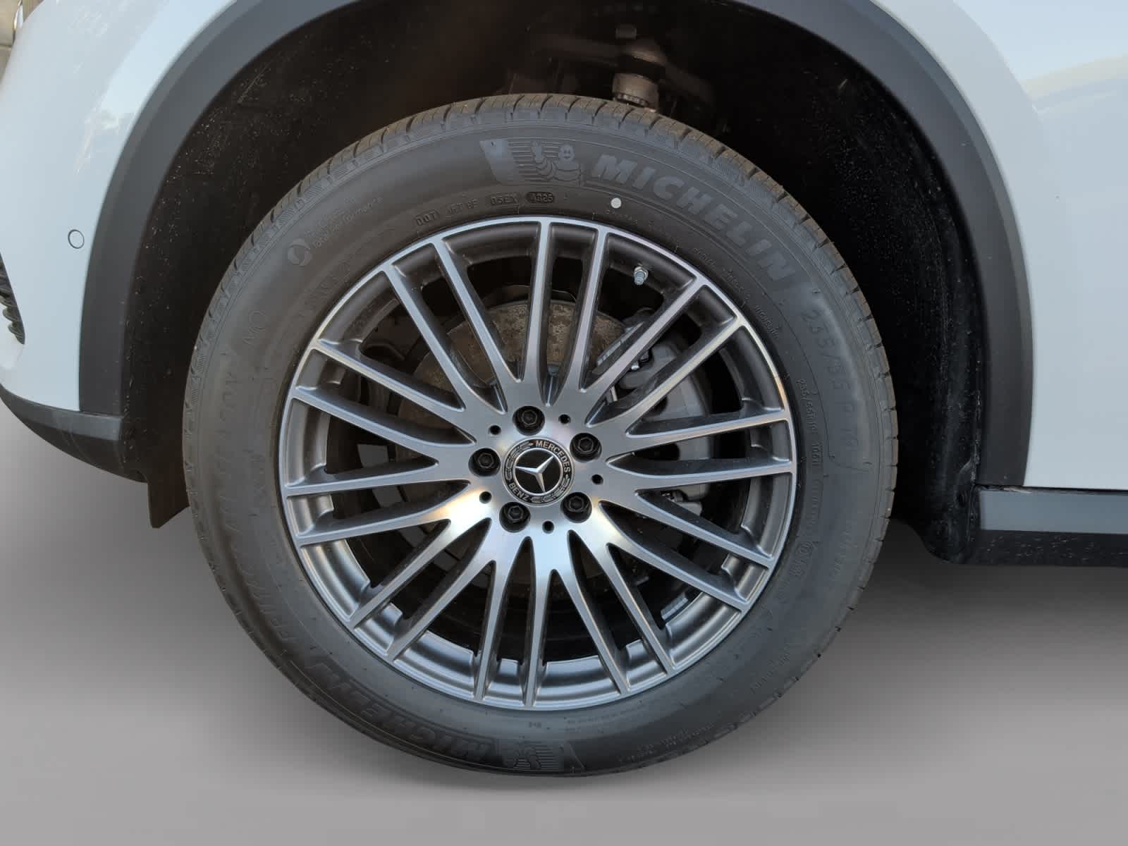 new 2026 Mercedes-Benz GLC 300 car