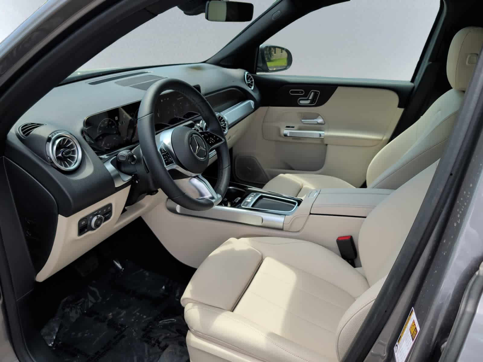new 2026 Mercedes-Benz GLB 250 car