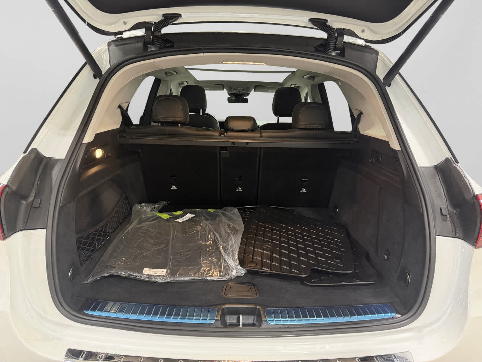 used 2025 Mercedes-Benz GLE 350 car, priced at $63,788