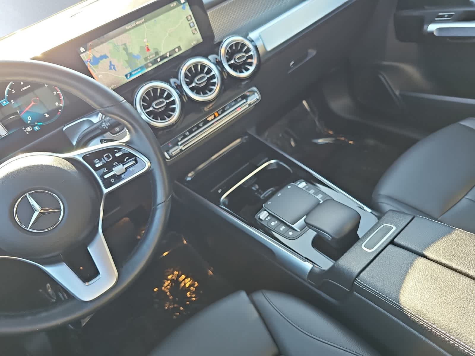 used 2022 Mercedes-Benz GLB 250 car, priced at $30,998