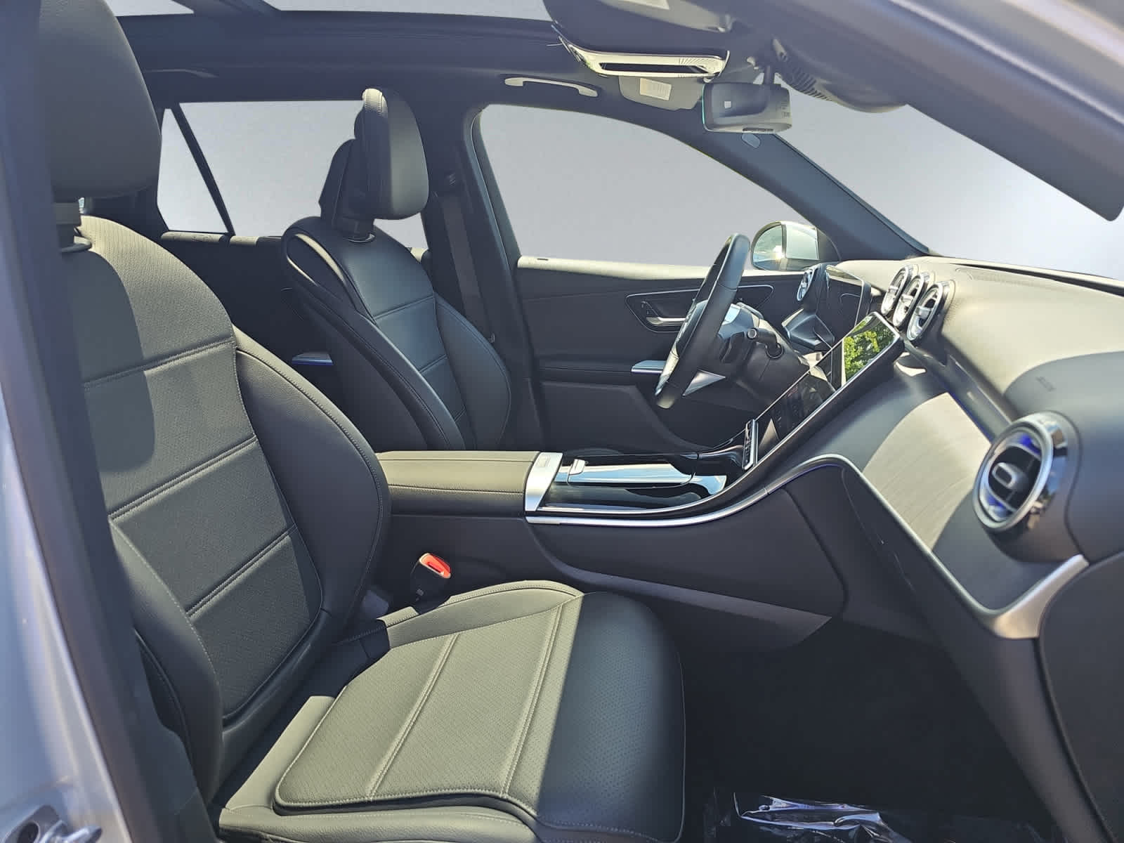 used 2026 Mercedes-Benz GLC 300 car, priced at $51,498