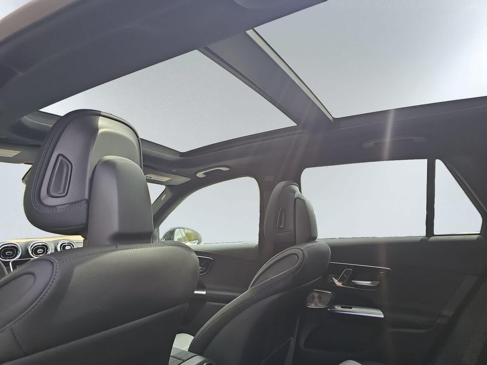 new 2026 Mercedes-Benz GLC 300 car