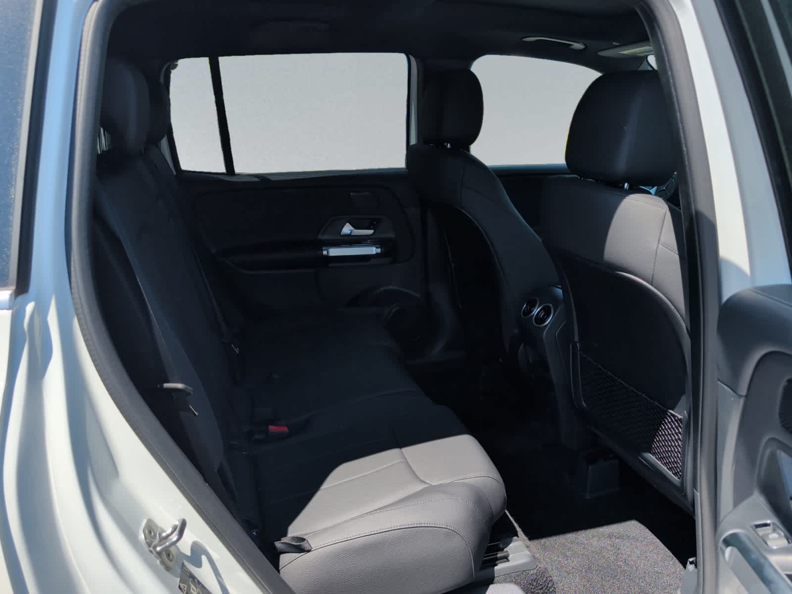 new 2026 Mercedes-Benz GLB 250 car