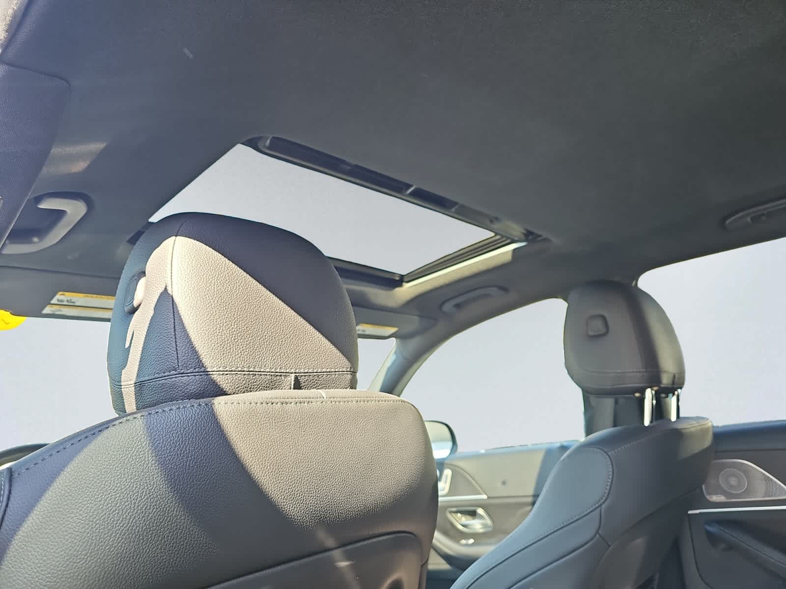 used 2023 Mercedes-Benz GLE 350 car, priced at $43,998