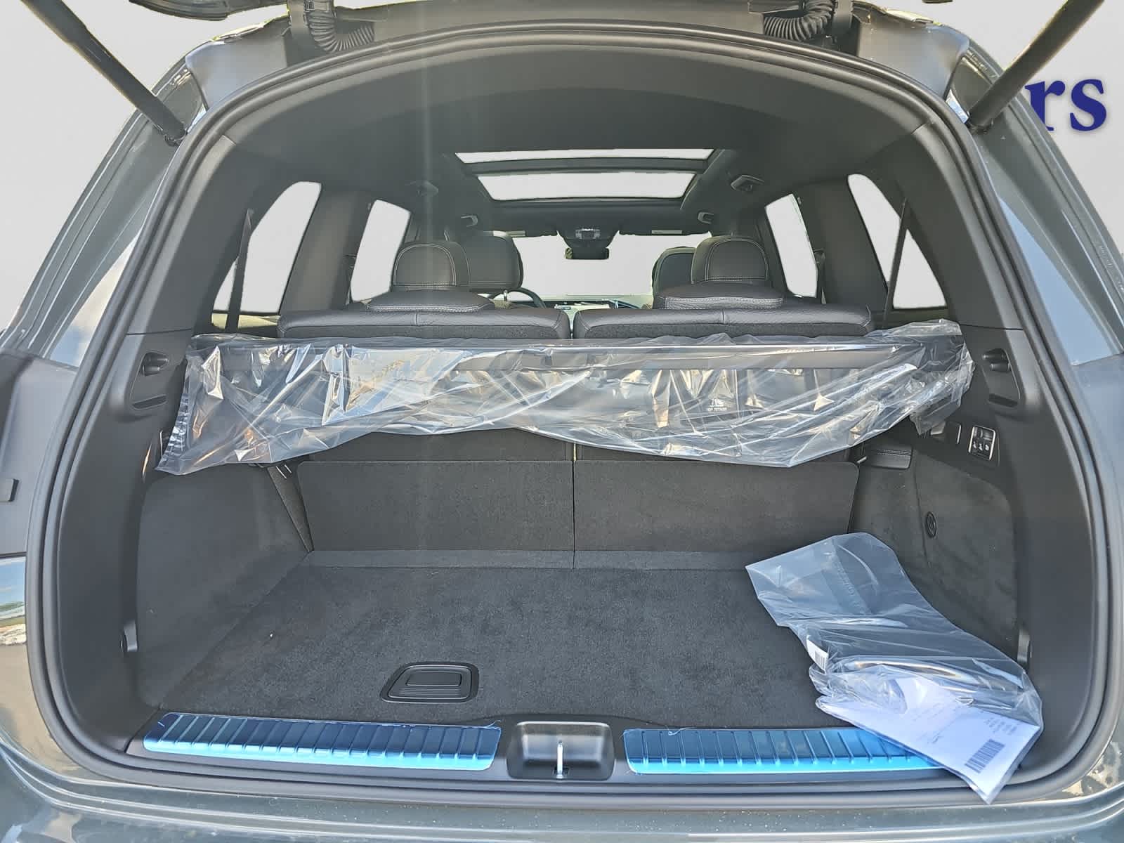 new 2026 Mercedes-Benz GLS 450 car