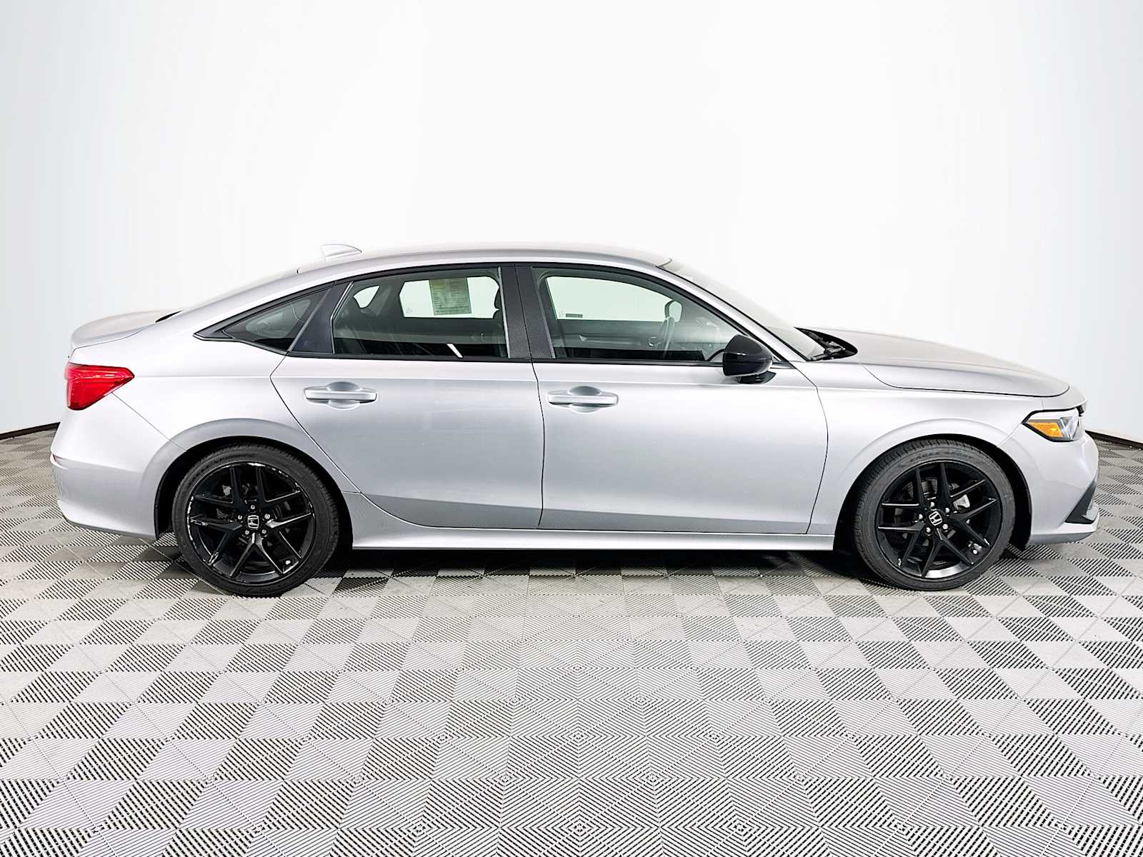 2022 Honda Civic Sport photo 4