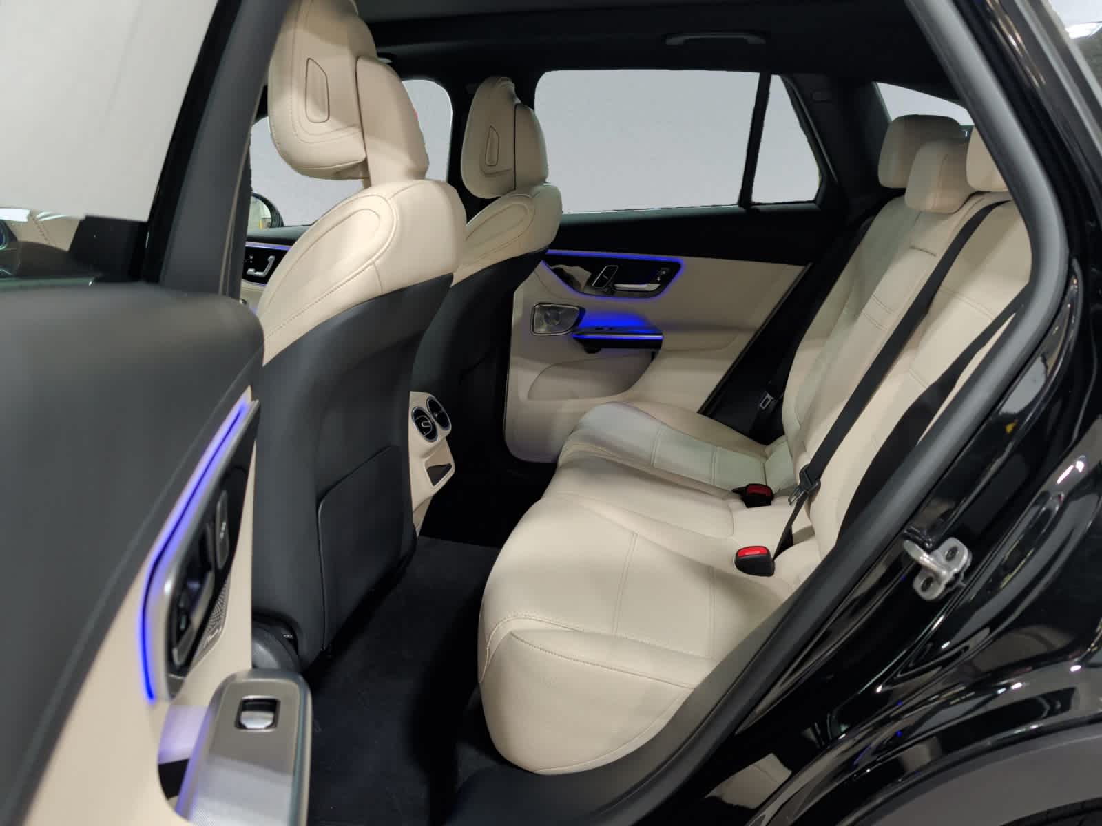 used 2025 Mercedes-Benz GLC 300 car, priced at $47,998