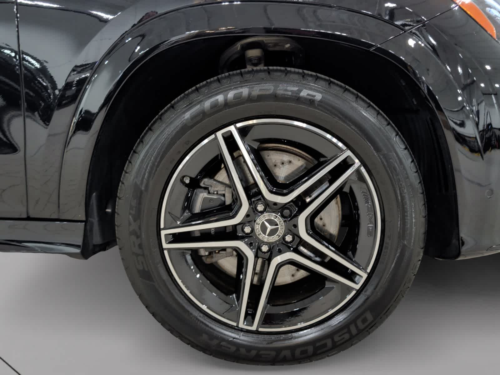 used 2025 Mercedes-Benz GLE 450 car, priced at $67,998