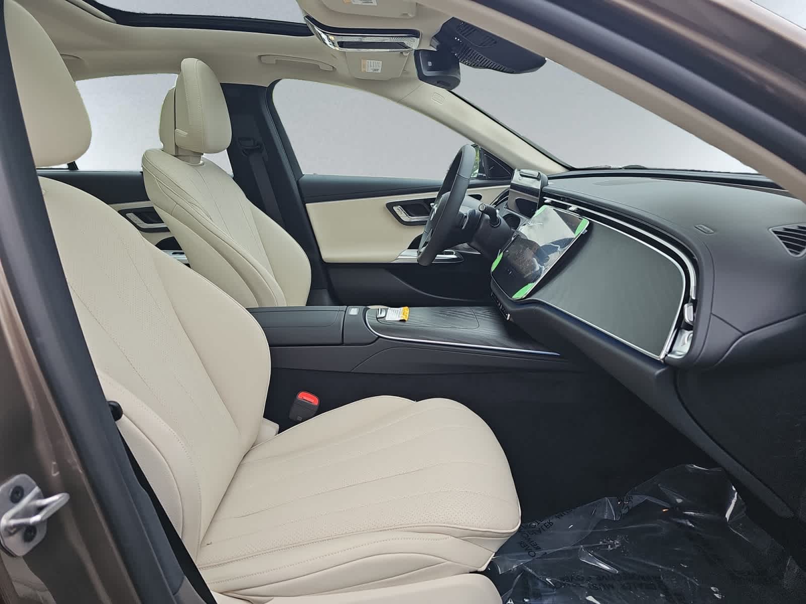 2026 Mercedes-Benz E-Class E350 - Photo 18