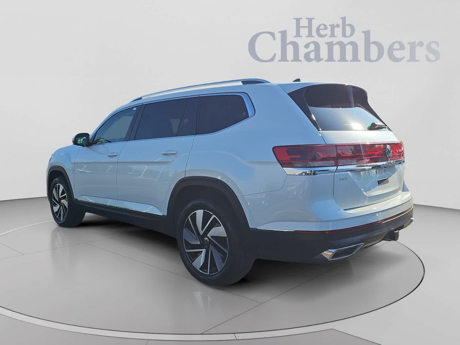 Used 2025 Volkswagen Atlas 2.0T SEL SUV