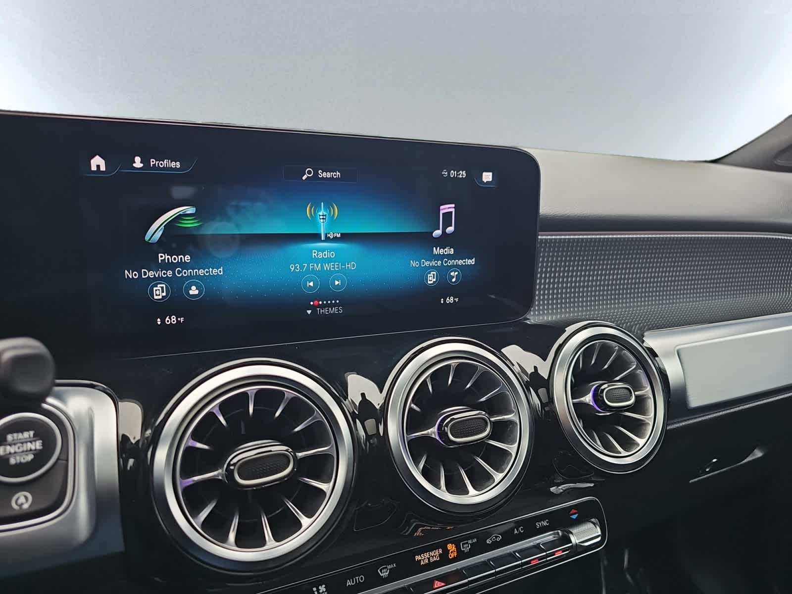 used 2022 Mercedes-Benz GLB 250 car, priced at $28,998