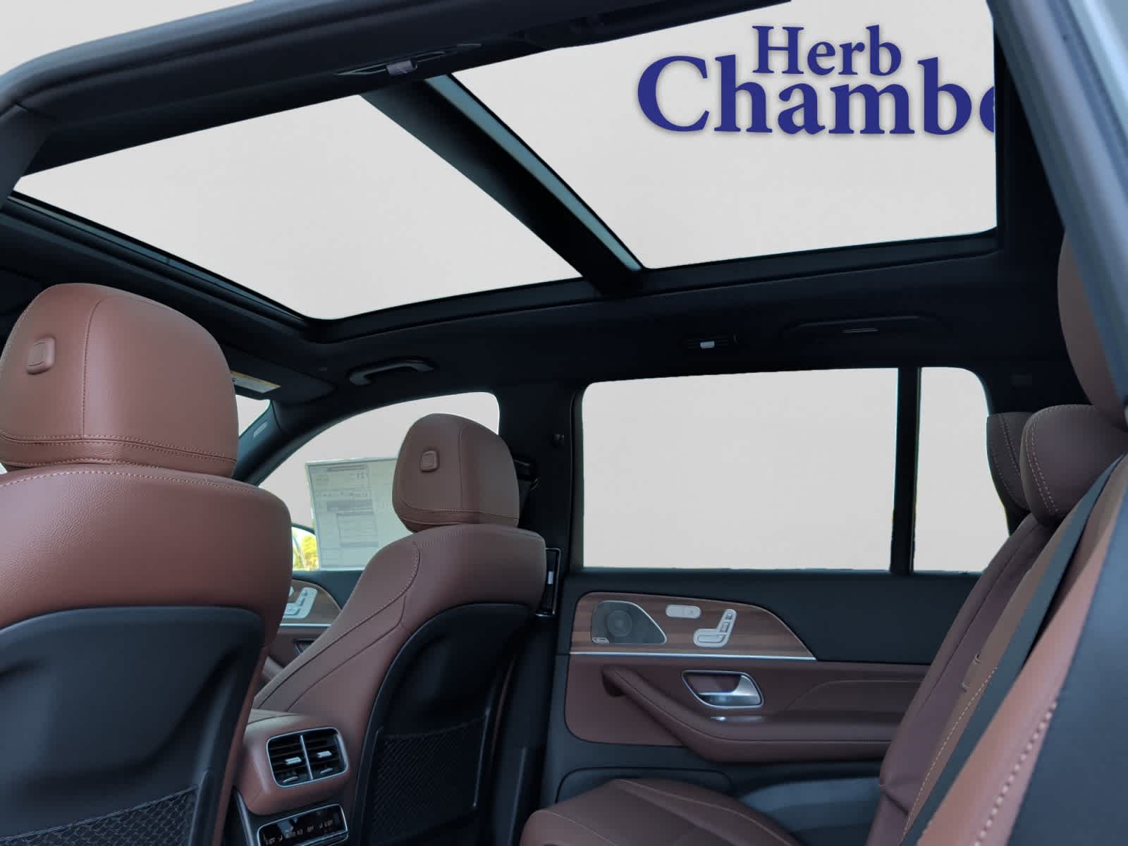 new 2026 Mercedes-Benz GLS 450 car