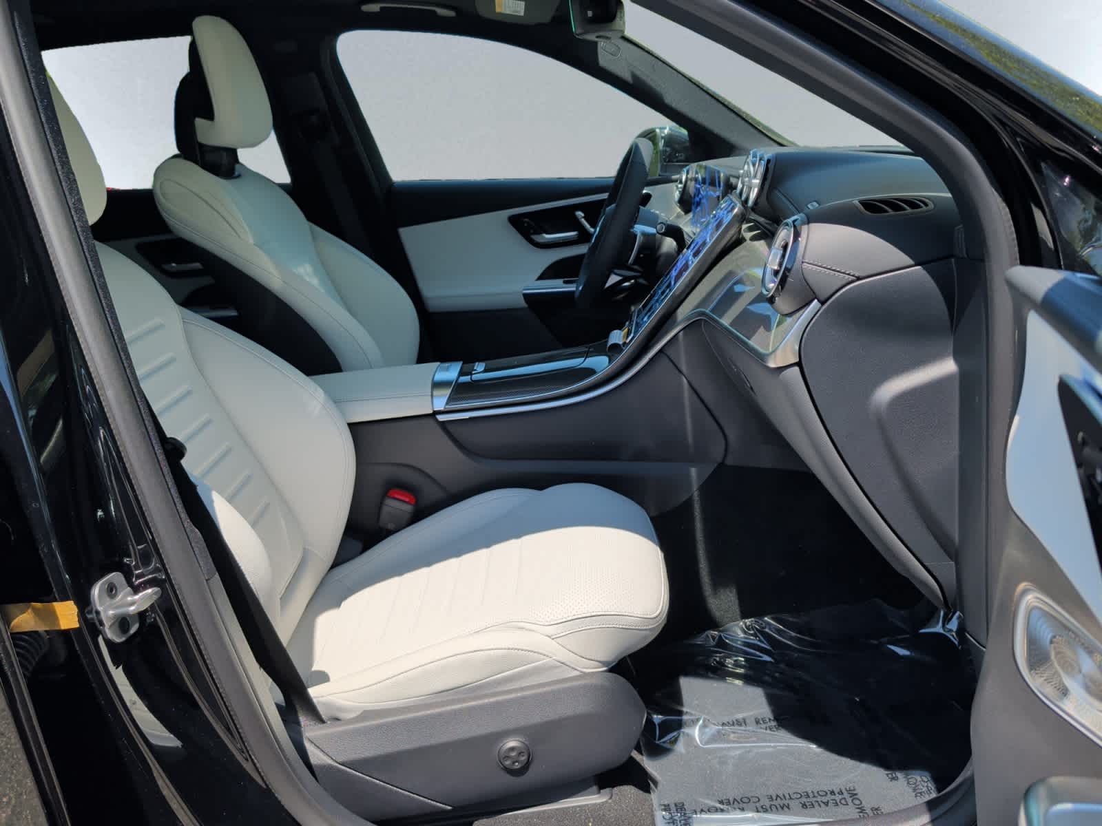 new 2026 Mercedes-Benz GLC 300 car