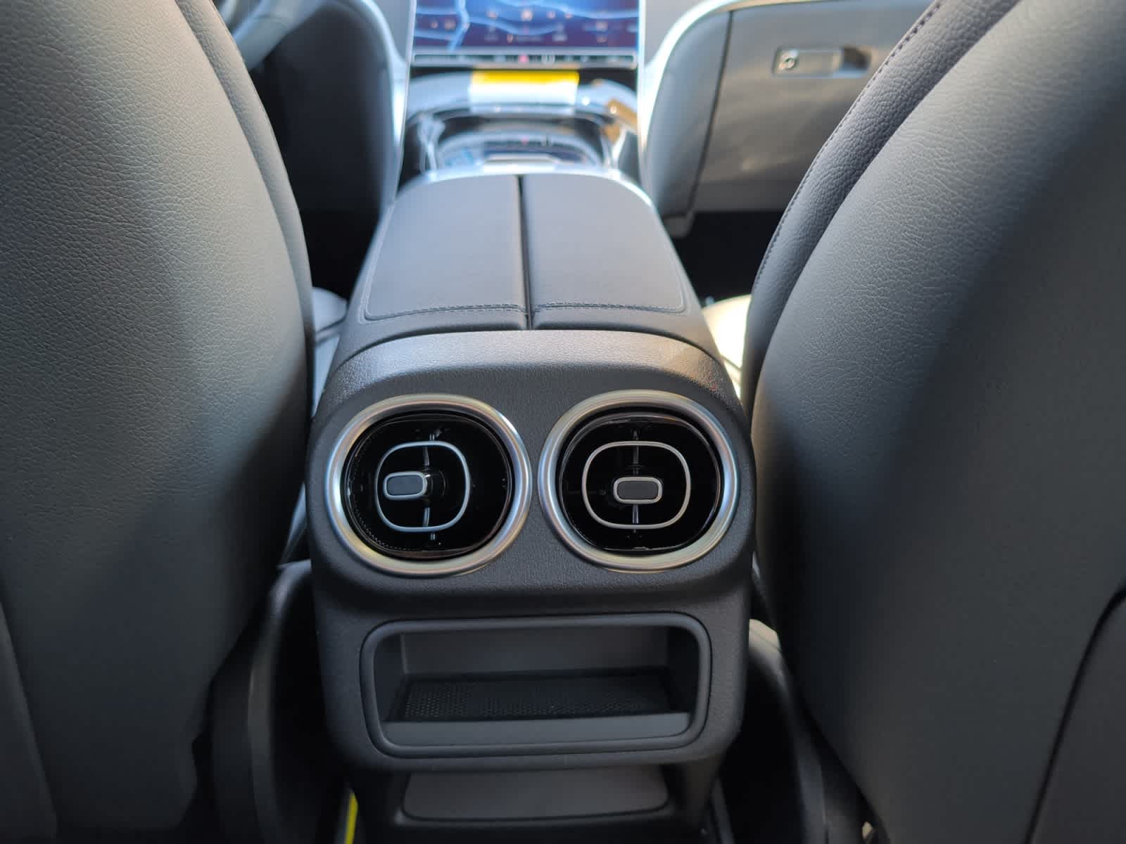 new 2026 Mercedes-Benz GLC 300 car